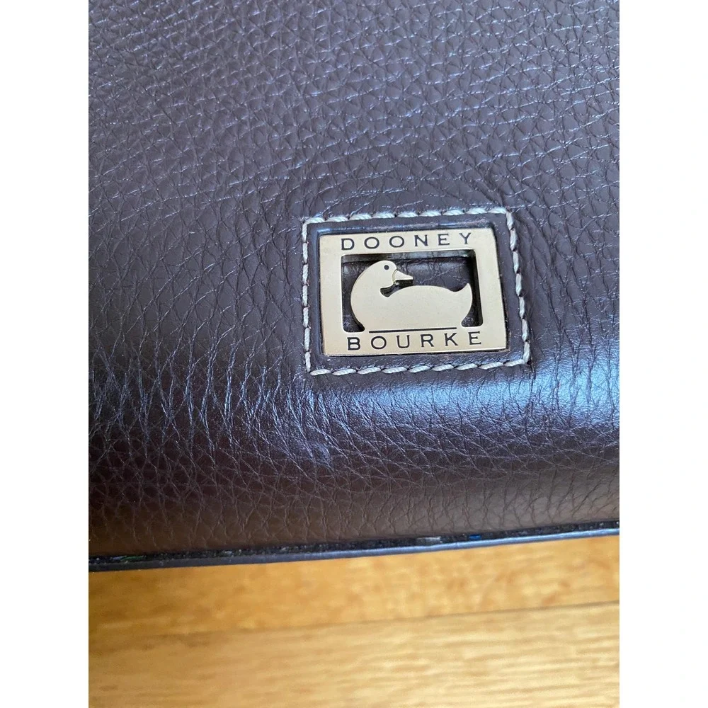 Dooney & Bourke Pebbled Leather Black Satchel VTG Purse Bag Excellent Crossbody